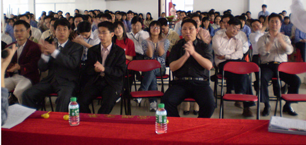 2012年7月18日，舜龍管理升級誓師大會召開