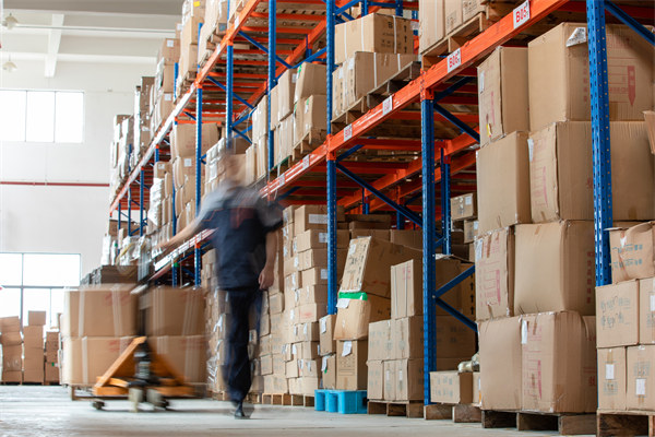 如何讓員工參與部門的規(guī)劃與決策？