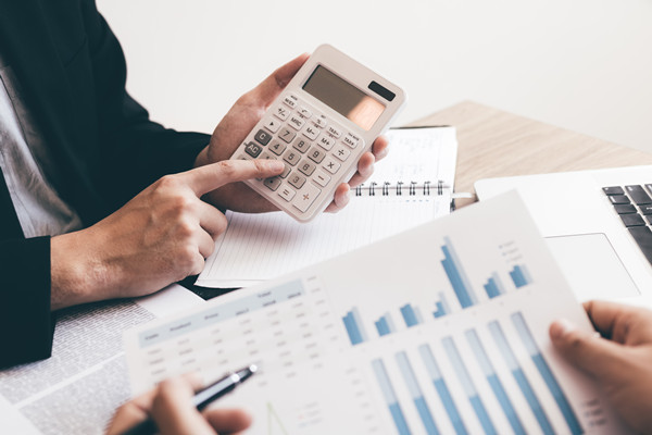 企業(yè)預(yù)算管理：一個(gè)全方位、多維度的財(cái)務(wù)管理策略