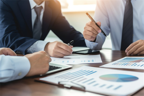 如何在快速變化的市場(chǎng)中精準(zhǔn)定位企業(yè)戰(zhàn)略方向？