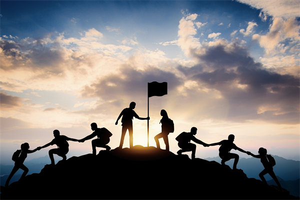 如何平衡新老員工薪酬差異，促進(jìn)團(tuán)隊(duì)和諧與效率？