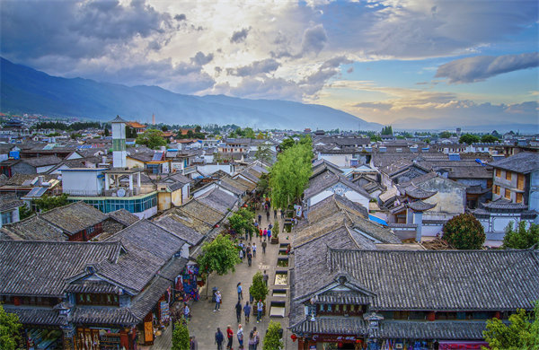 國(guó)慶多元場(chǎng)景拓展消費(fèi)體驗(yàn)，對(duì)景區(qū)旅游業(yè)有何啟示？