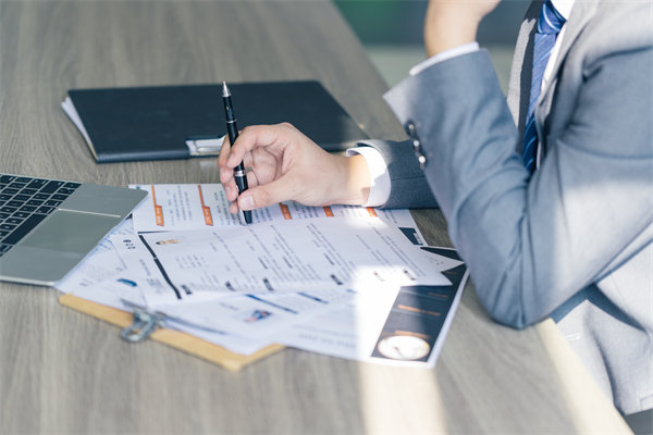 企業(yè)在招聘過程中，如何確保公平性與多樣性并存？