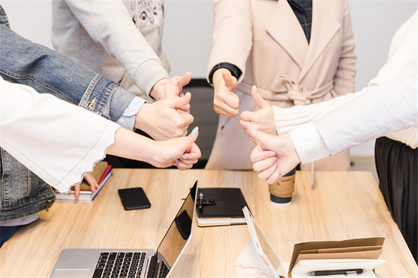 跨地域企業(yè)，如何制定統(tǒng)一的薪酬標(biāo)準(zhǔn)和政策？