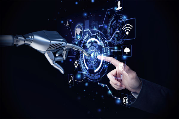 戰(zhàn)略管理與業(yè)務(wù)融合，推動(dòng)企業(yè)轉(zhuǎn)型升級(jí)與創(chuàng)新發(fā)展