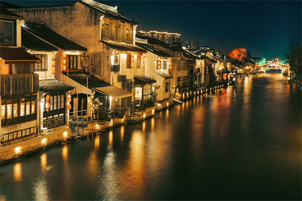 無(wú)錫戰(zhàn)略咨詢公司如何為企業(yè)定制長(zhǎng)遠(yuǎn)規(guī)劃？