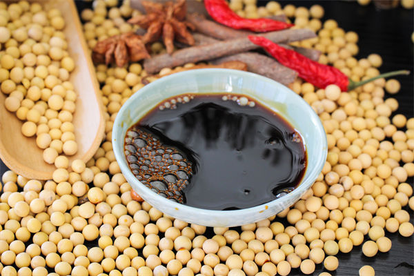廠商回應(yīng)零添加醬油檢出鎘和砷，相關(guān)企業(yè)有何啟示？