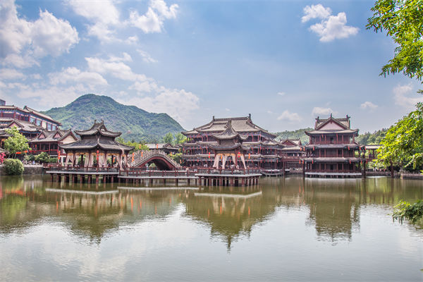 制造業(yè)管理分析：短劇基地狂飆，誰(shuí)是下一個(gè)橫店？