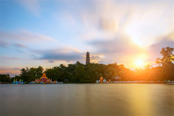 企業(yè)擴(kuò)張遇管理瓶頸增長停滯，惠州管理咨詢能劈開困局嗎？